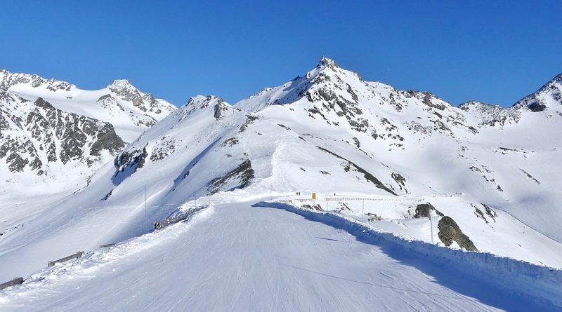 Col du Bouchet entre Val Thorens et Orelle. Crédit photo Wikipédia.